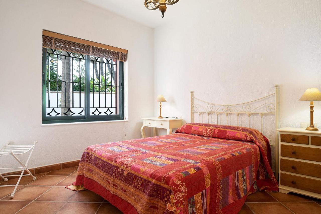 Villa Sevilla Conil De La Frontera Exteriör bild